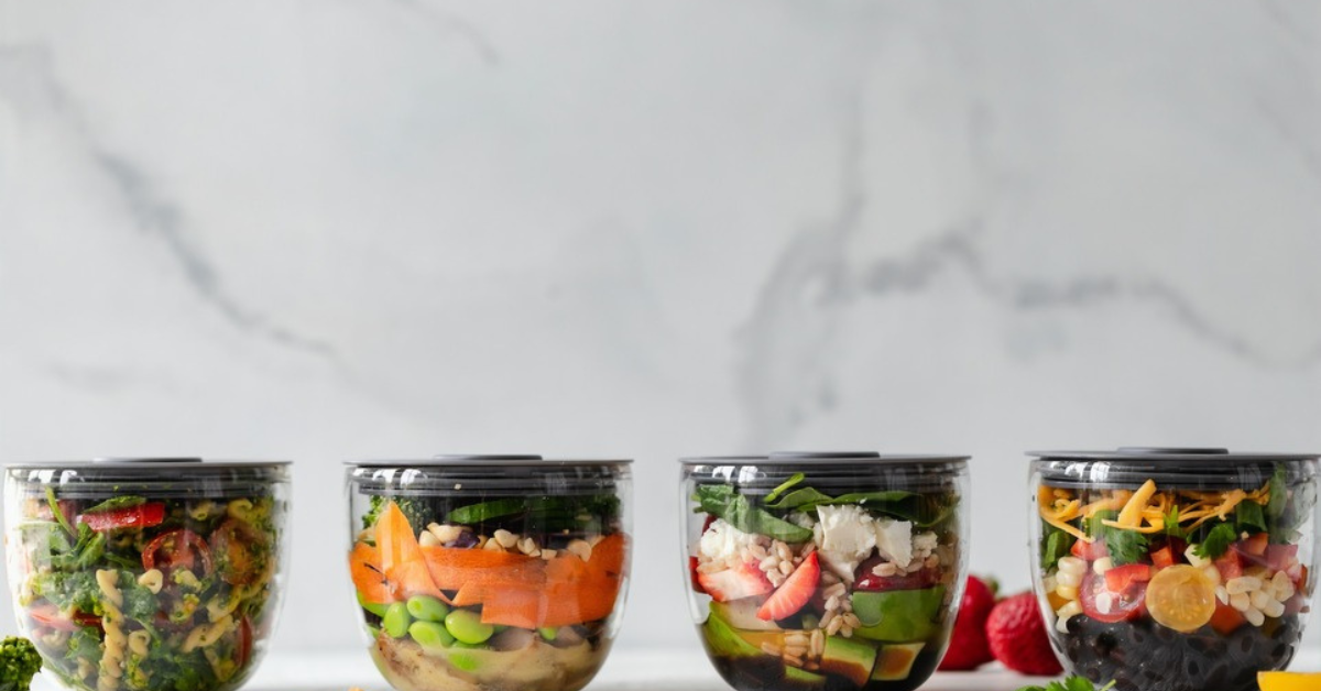 food preparation, tupperware, meal preparation, different meals